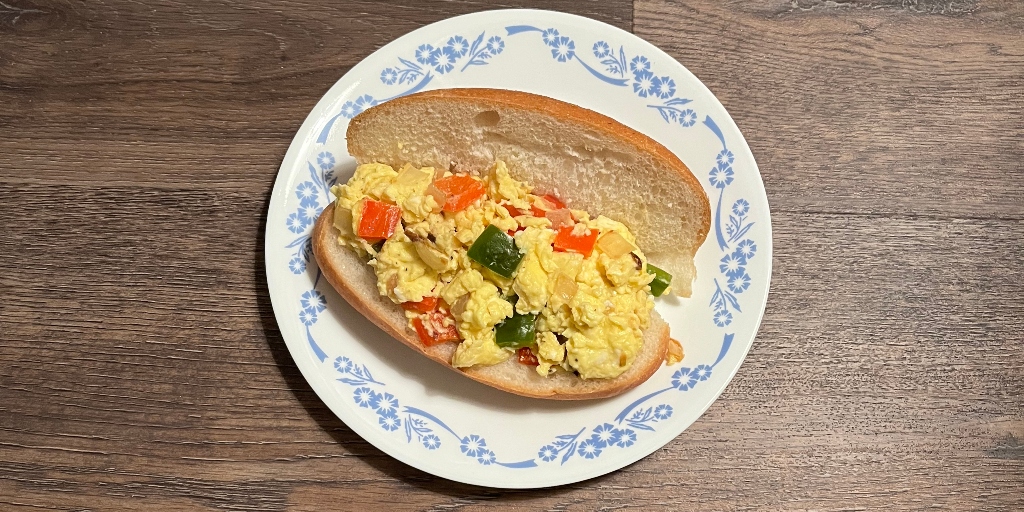 Meatless Friday Speedy Peppers & Eggs Sandwiches